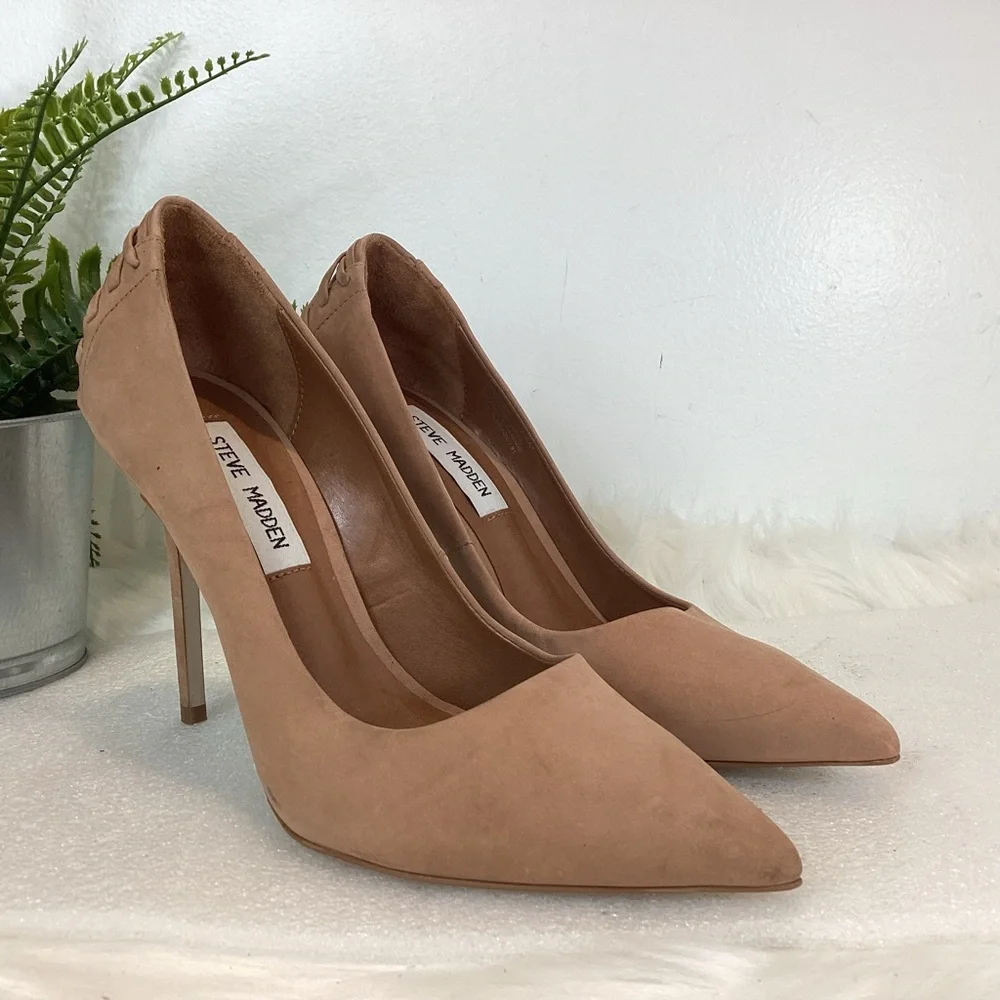 Steve Madden Nude Suede Pointed-Toe Stiletto Pumps